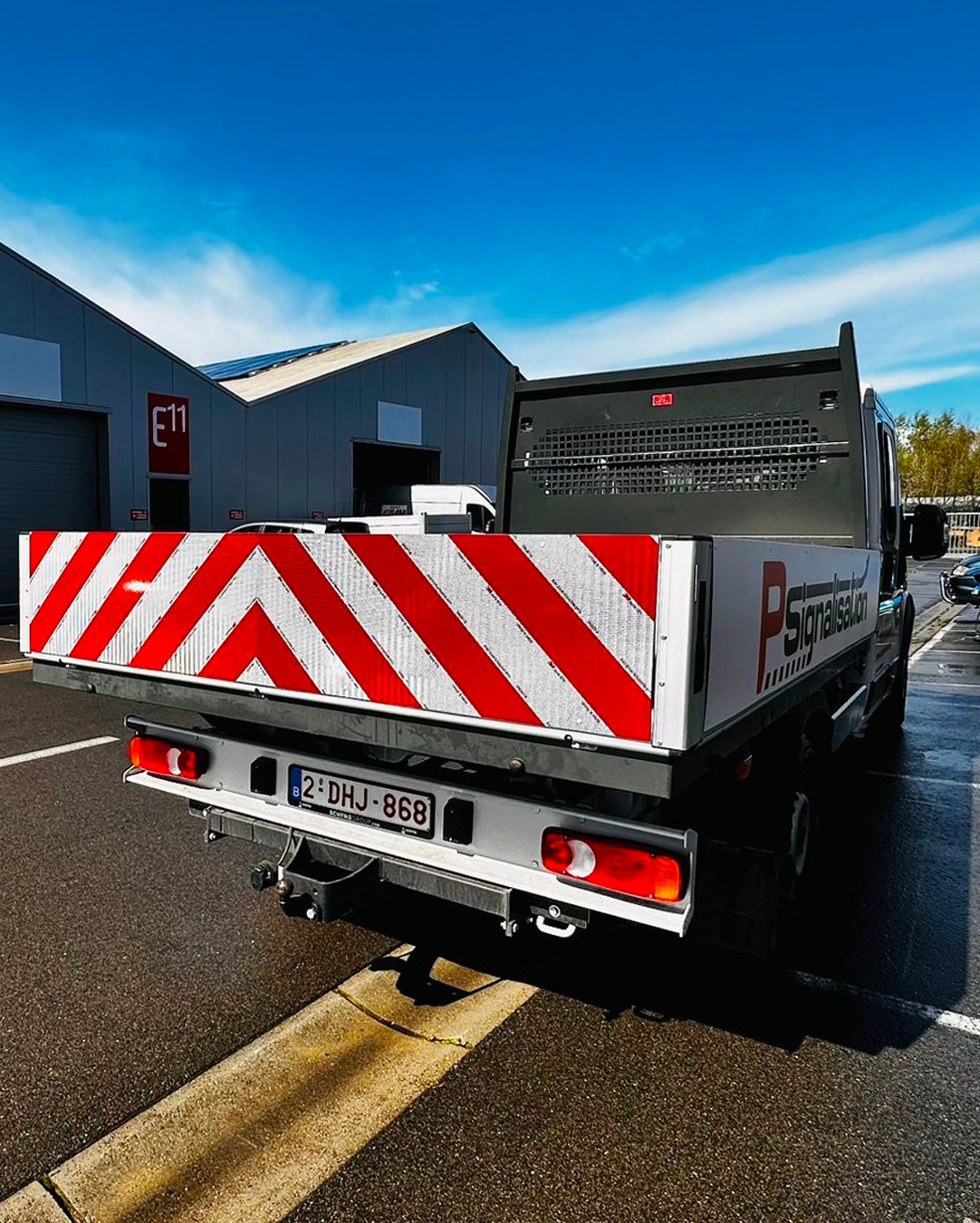 Lettrage véhicule 14