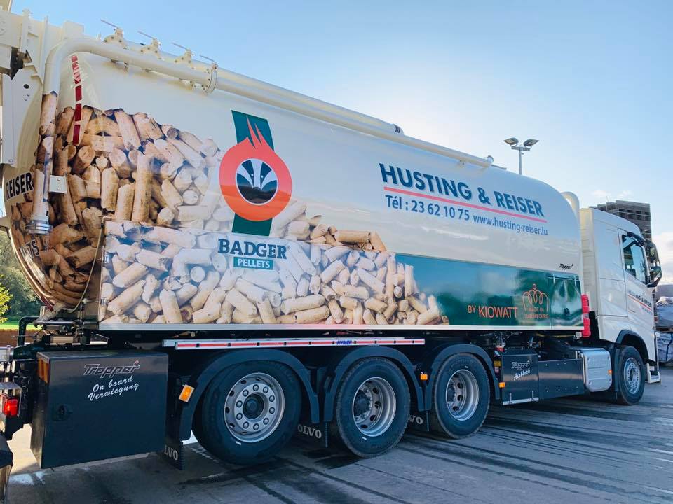 Lettrage véhicule 17