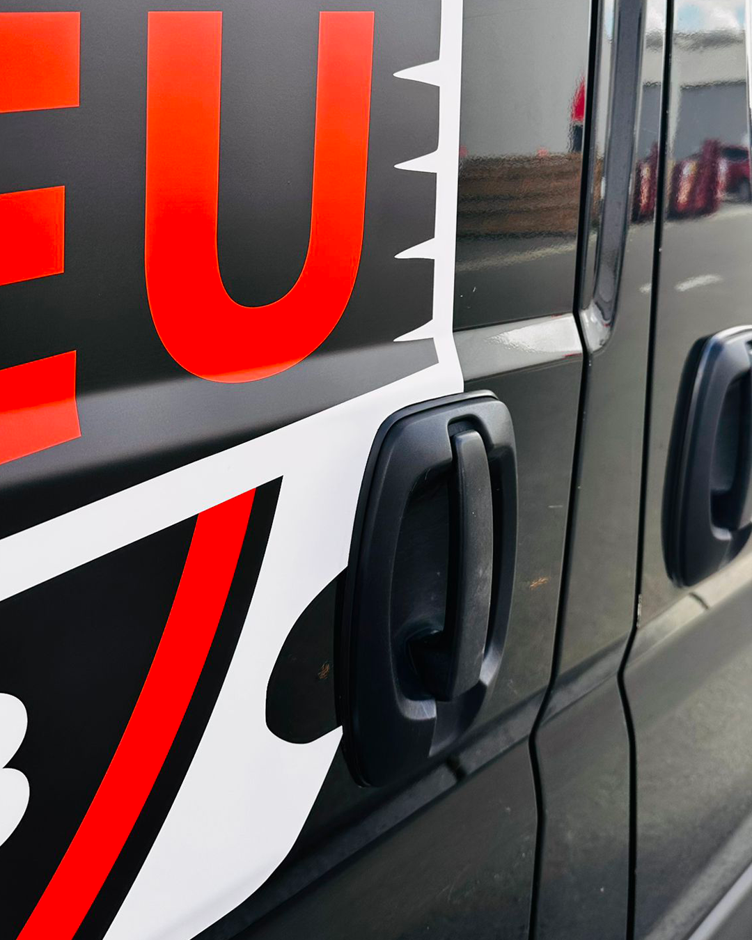 Lettrage véhicule 3